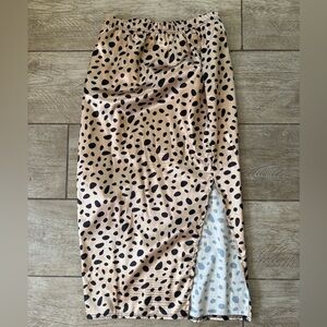 Leopard Print Midi Skirt with Side Slit